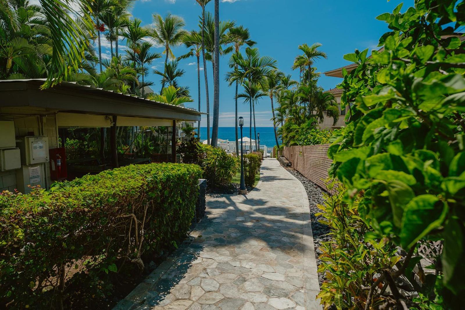 The Alani At Kona Shores Kailua-Kona Exterior photo